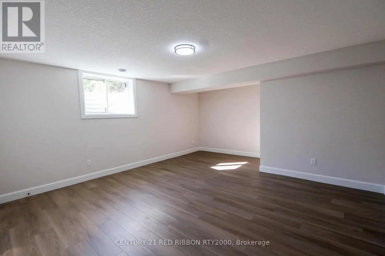 22 - 430 HEAD STREET N, #22
