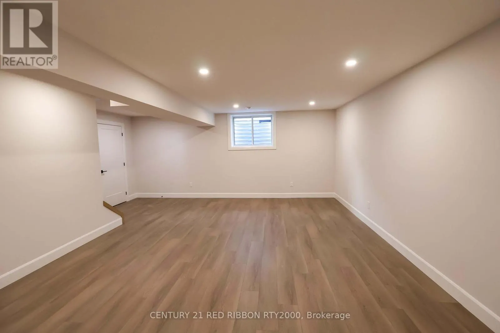 22 - 430 HEAD STREET N, #22