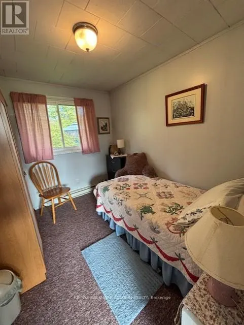 10 SUNSET DRIVE