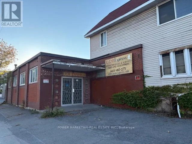 566 BAY STREET