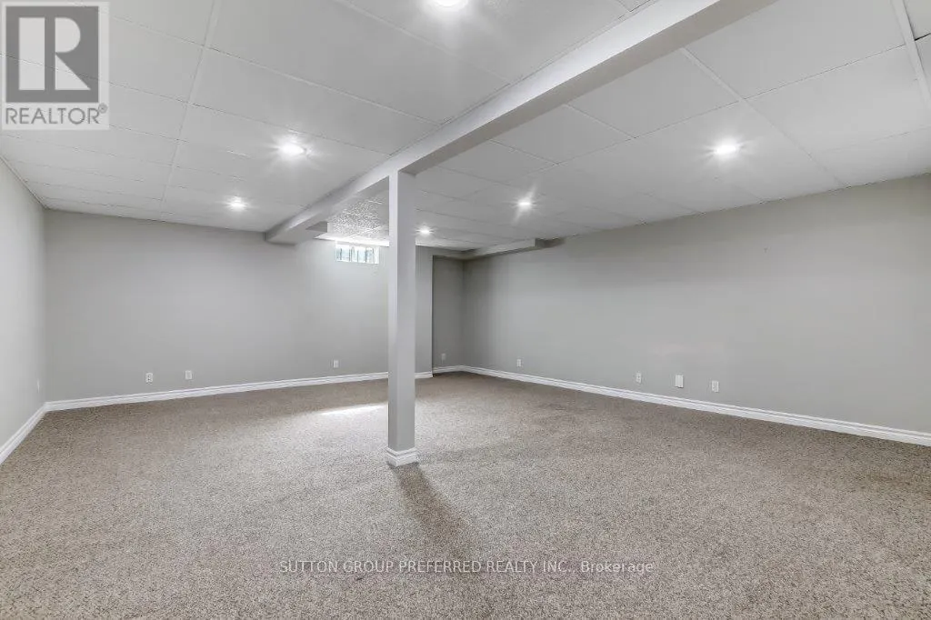 12 - 163 PINE VALLEY DRIVE, #12