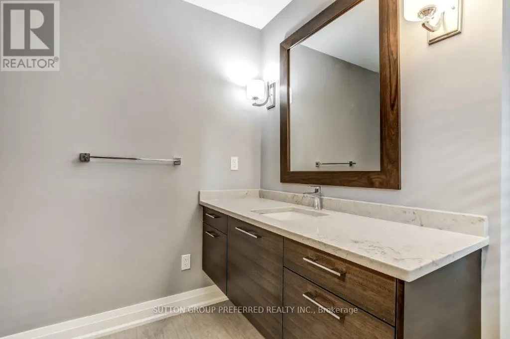 12 - 163 PINE VALLEY DRIVE, #12