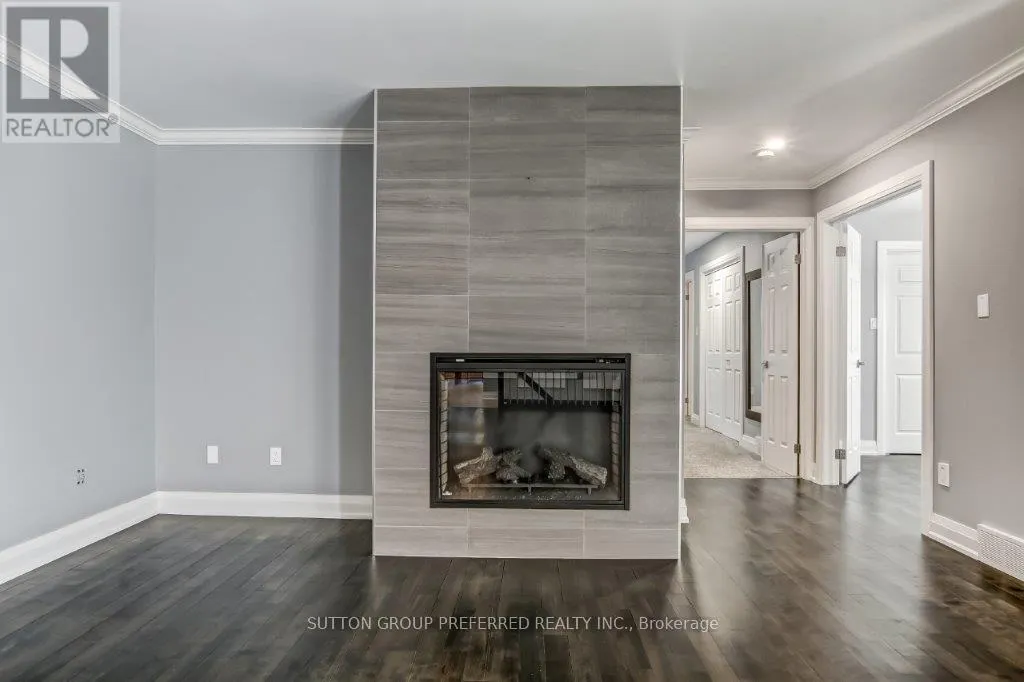 12 - 163 PINE VALLEY DRIVE, #12