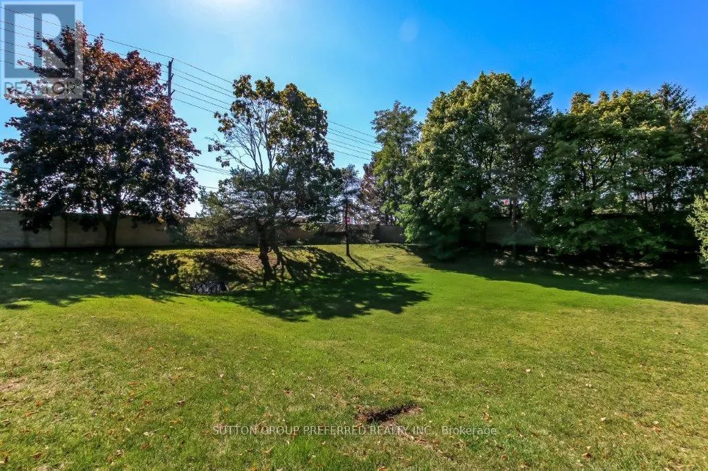 12 - 163 PINE VALLEY DRIVE, #12