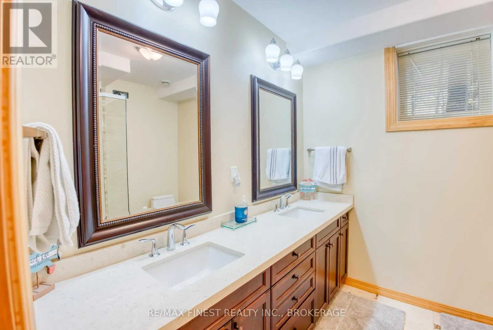 1102B BEBRIS ROAD