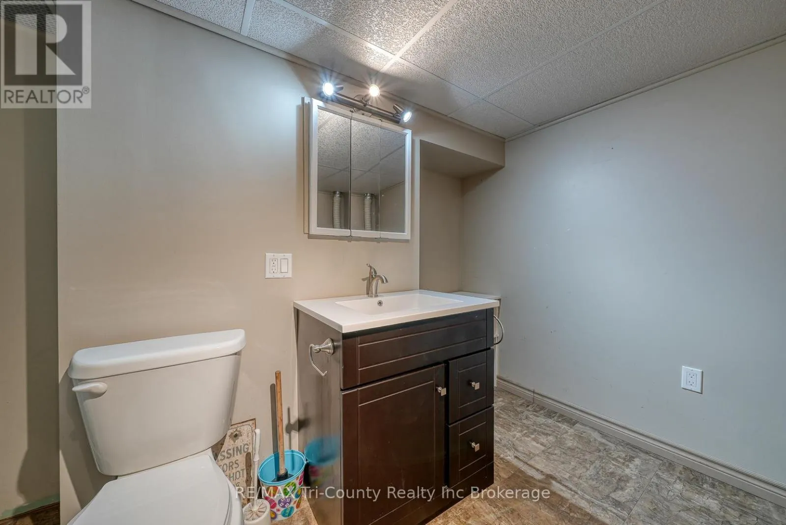 7 - 15 DEVONSHIRE AVENUE, #7