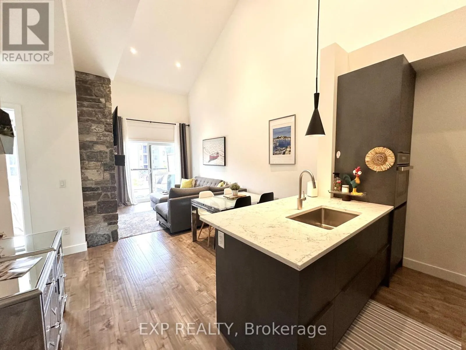 5 - 10 BEAUSOLEIL LANE