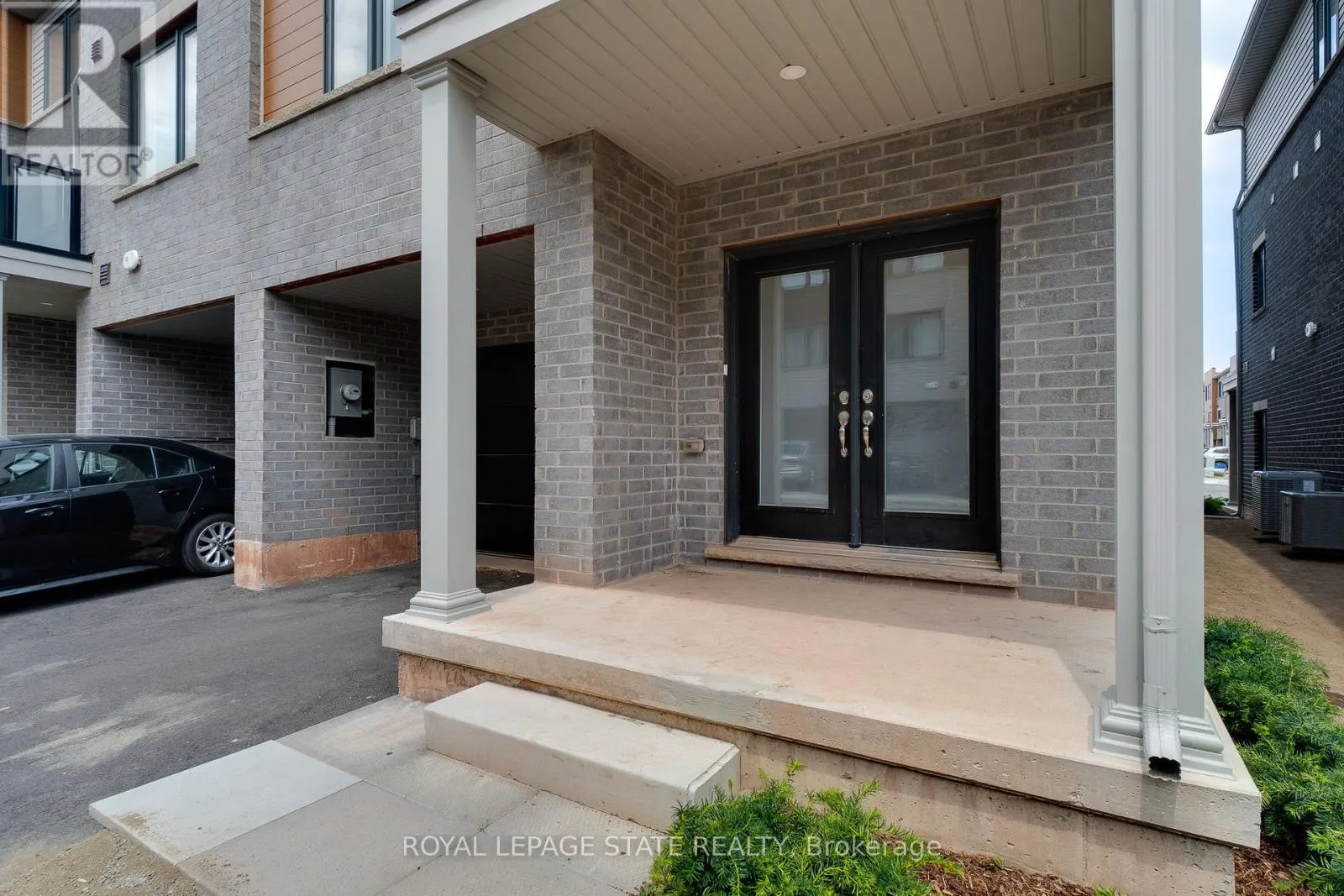 68 DRYDEN LANE