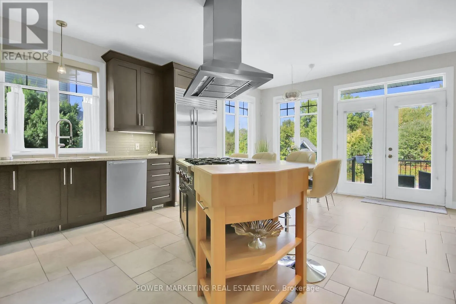 15 MARWOOD COURT
