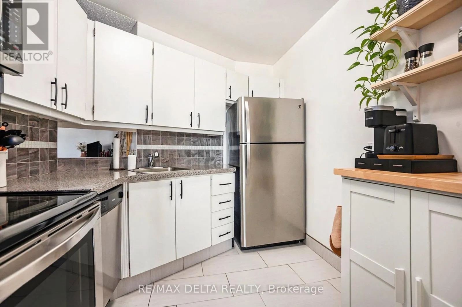 513 - 2020 JASMINE CRESCENT