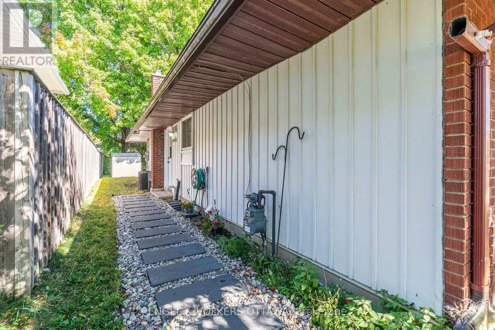 3001 RANKIN STREET