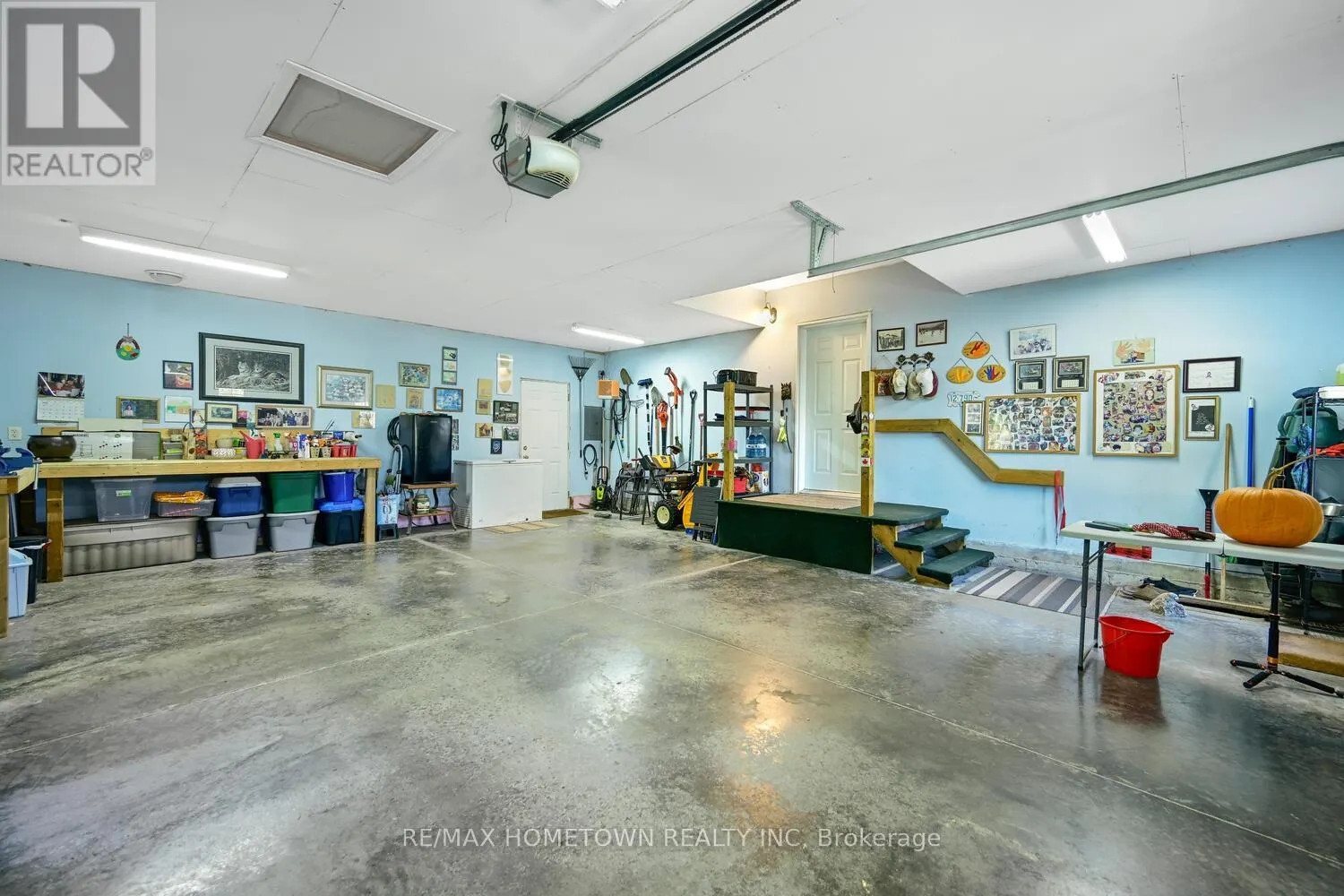 8121 MAIN STREET