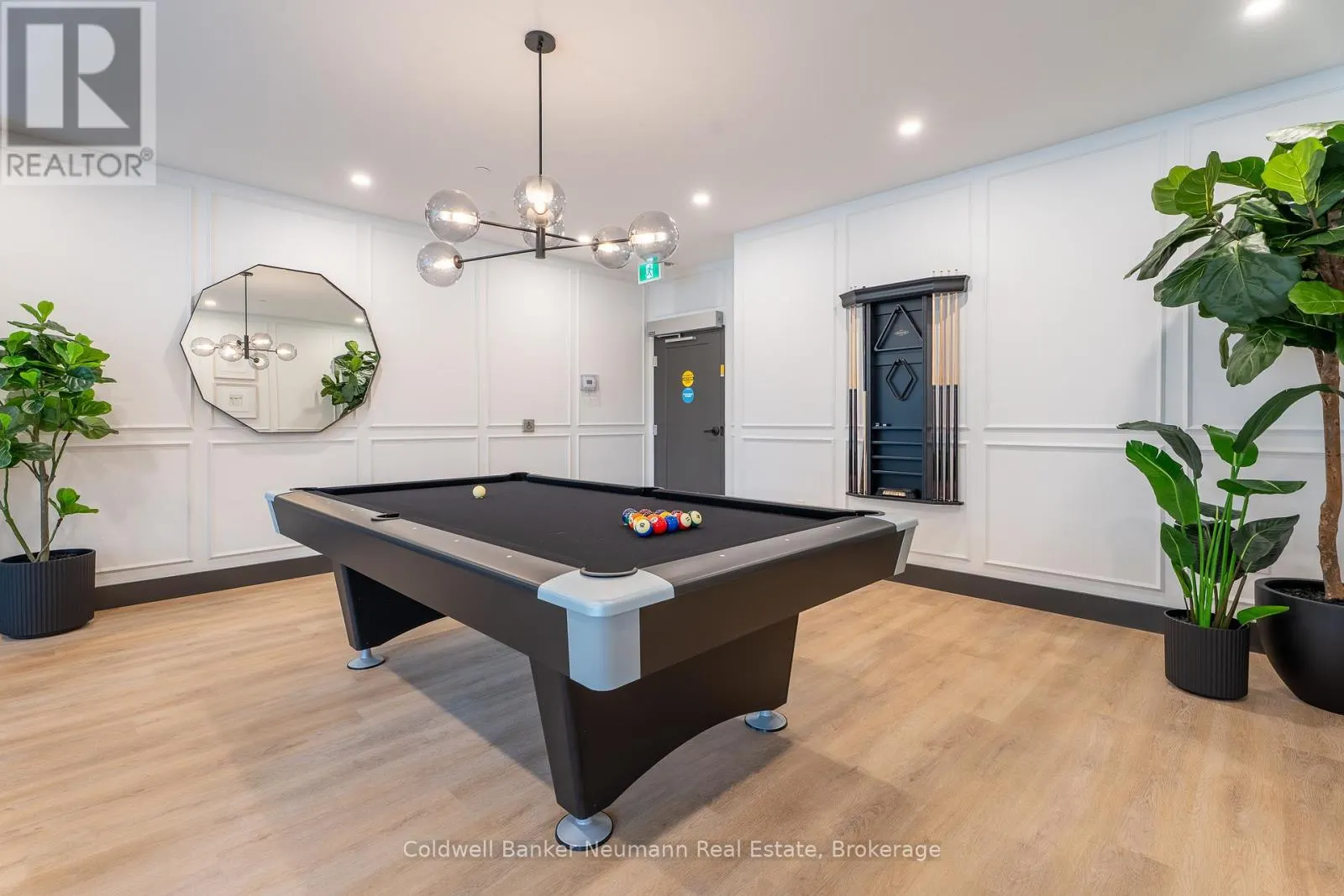 209 - 1882 GORDON STREET, #209