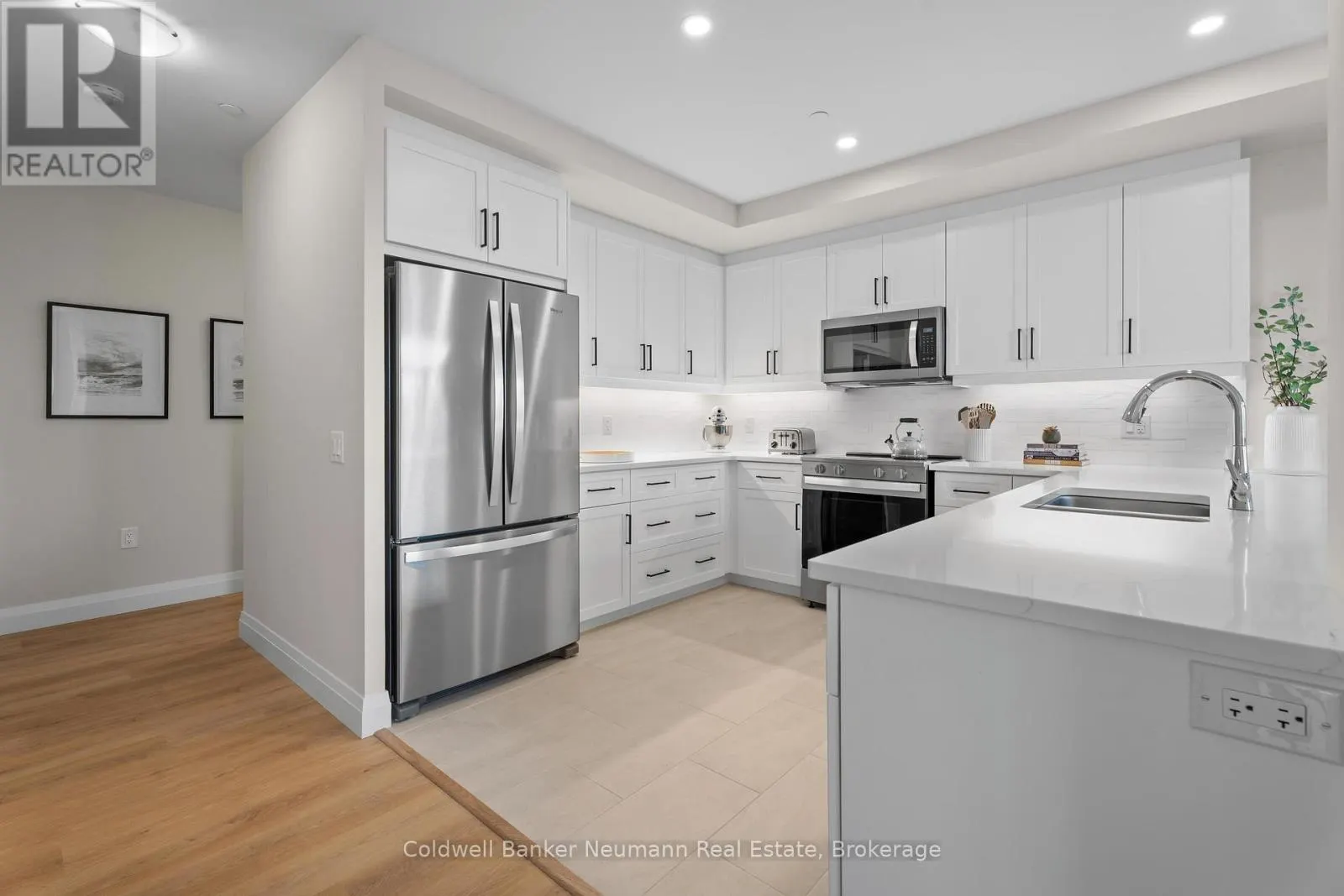 209 - 1882 GORDON STREET, #209