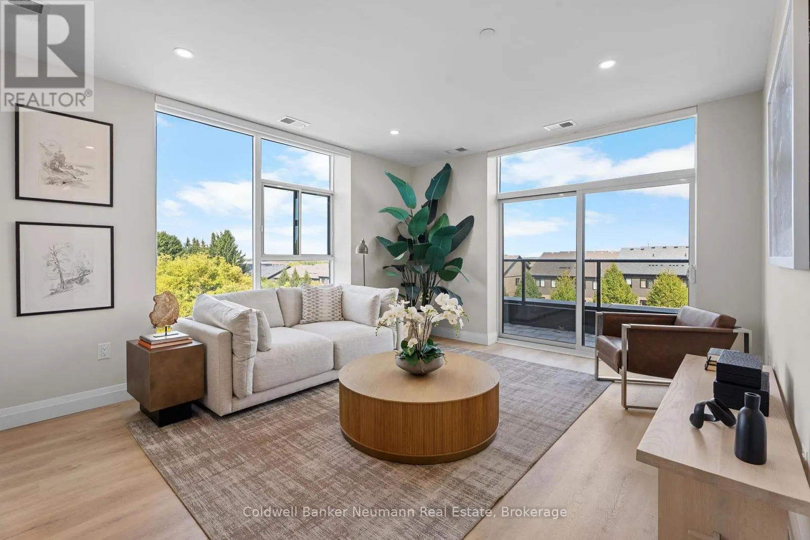 209 - 1882 GORDON STREET, #209