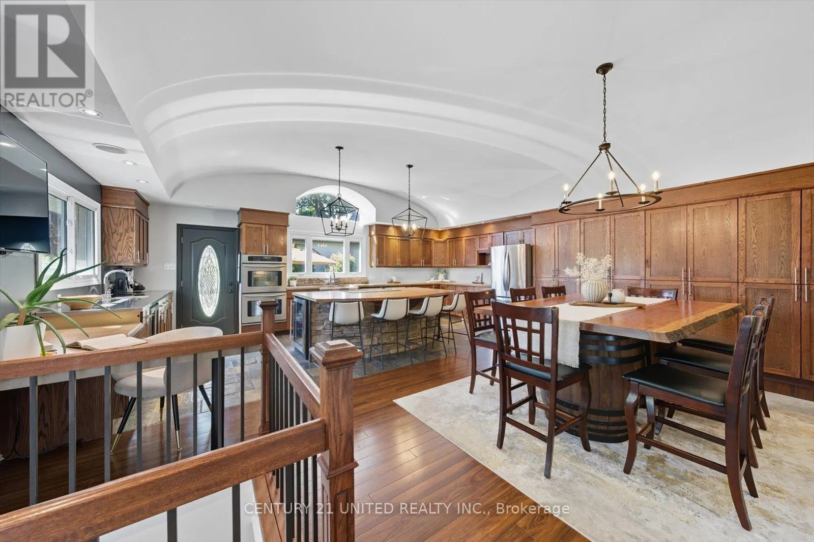 749 SPILLSBURY DRIVE