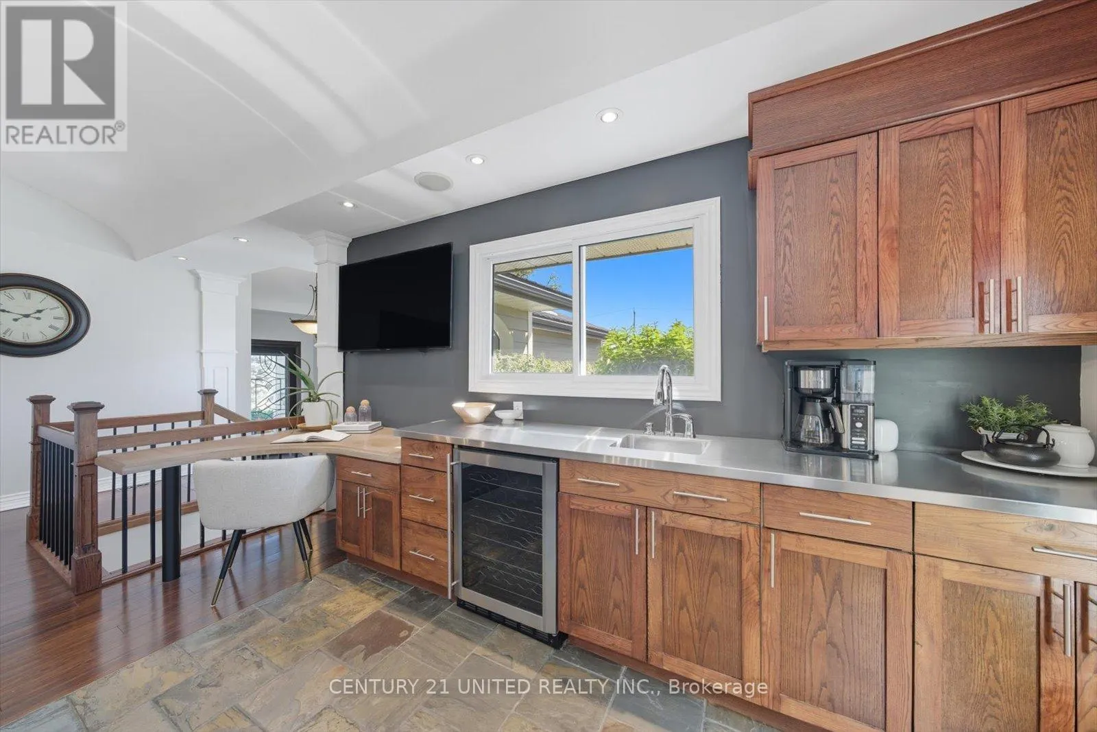 749 SPILLSBURY DRIVE