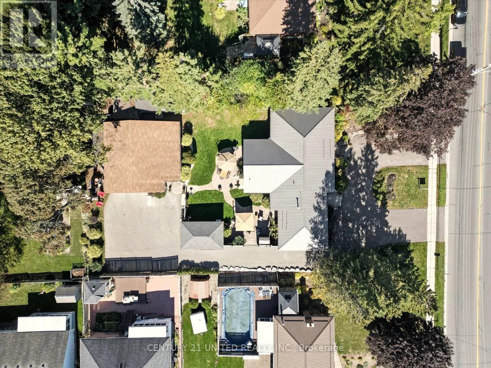 749 SPILLSBURY DRIVE