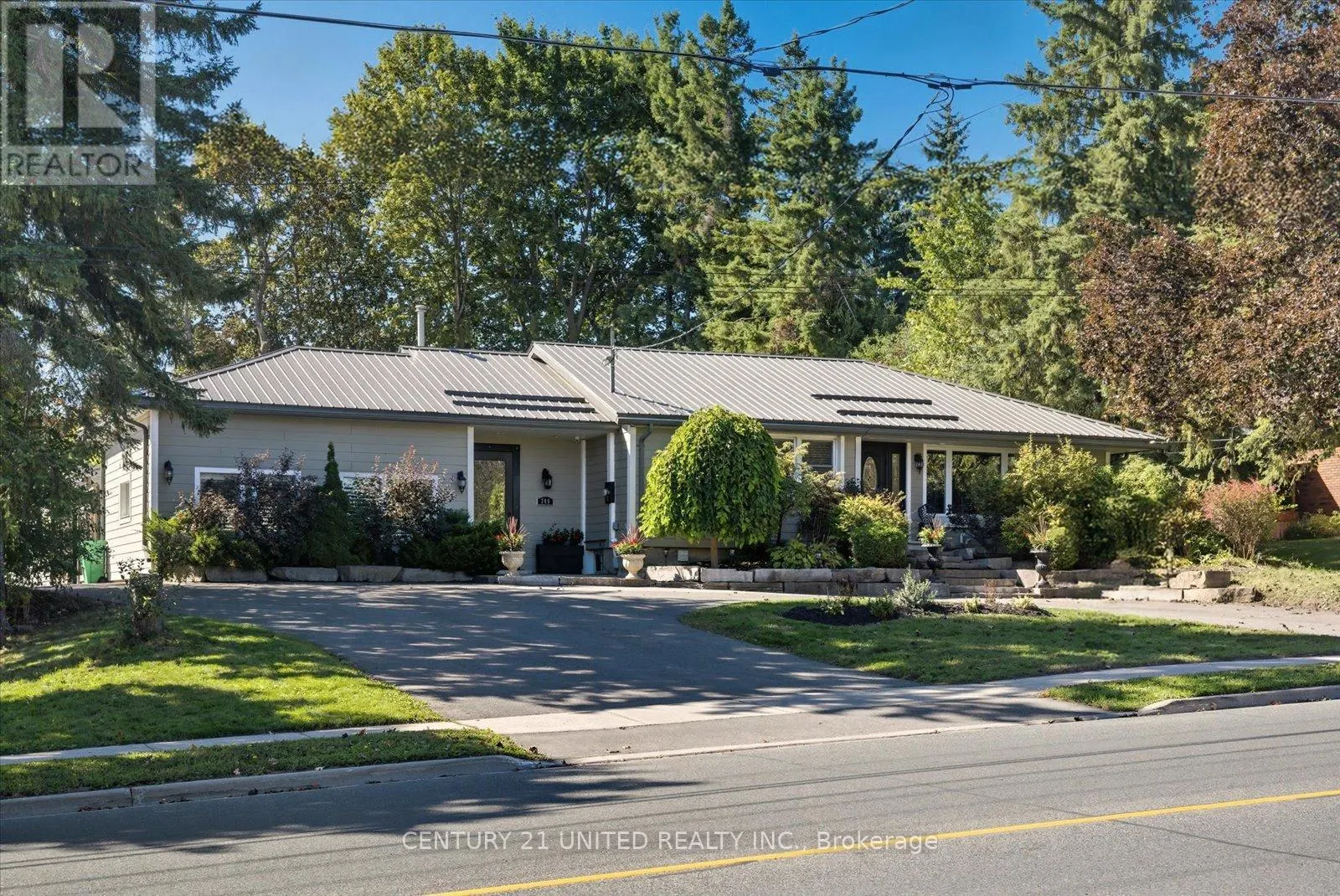 749 SPILLSBURY DRIVE