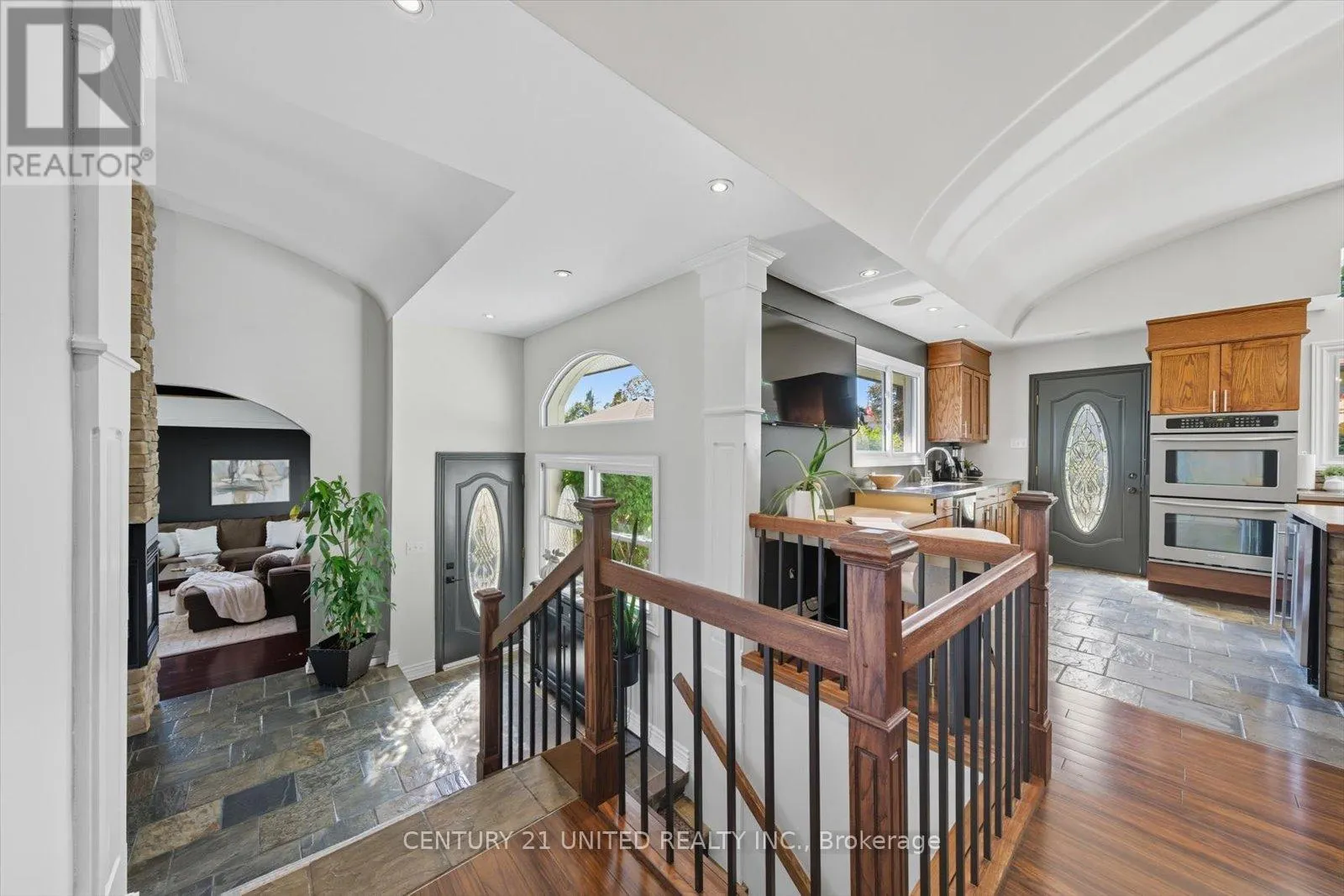 749 SPILLSBURY DRIVE