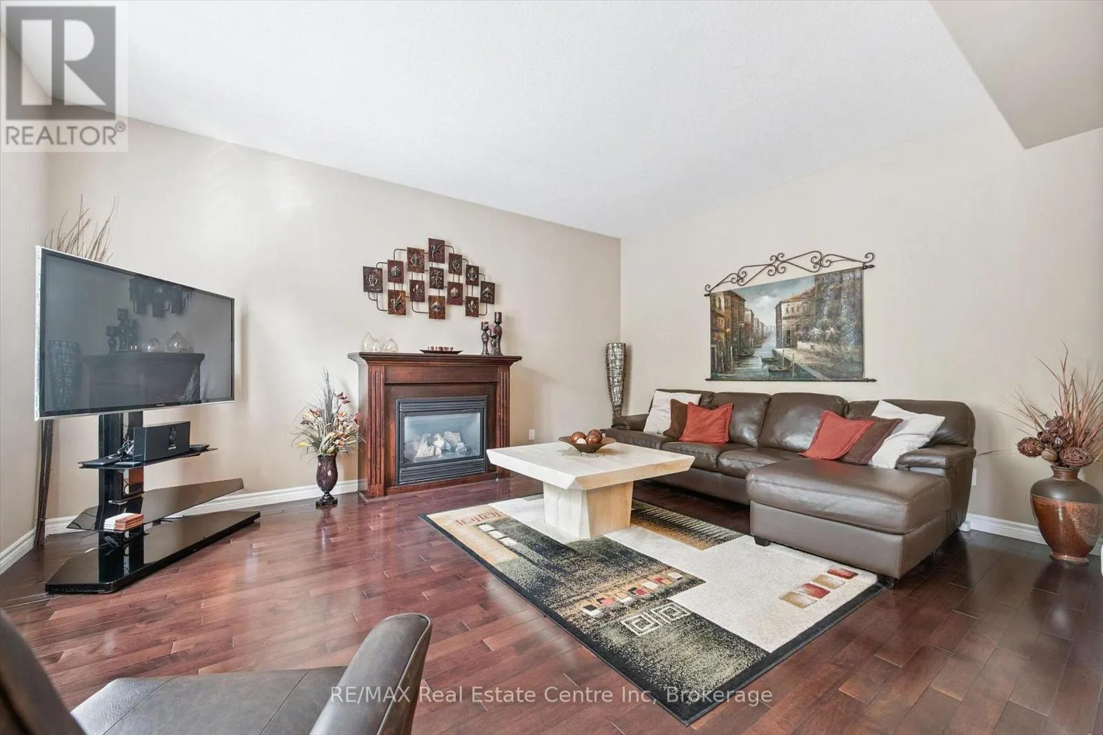 32 FRASSON DRIVE