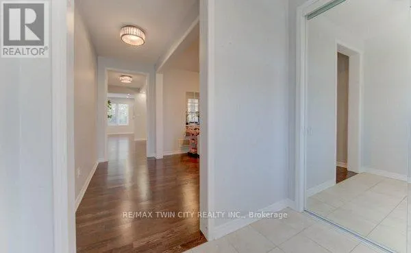 231 GROVEHILL CRESCENT