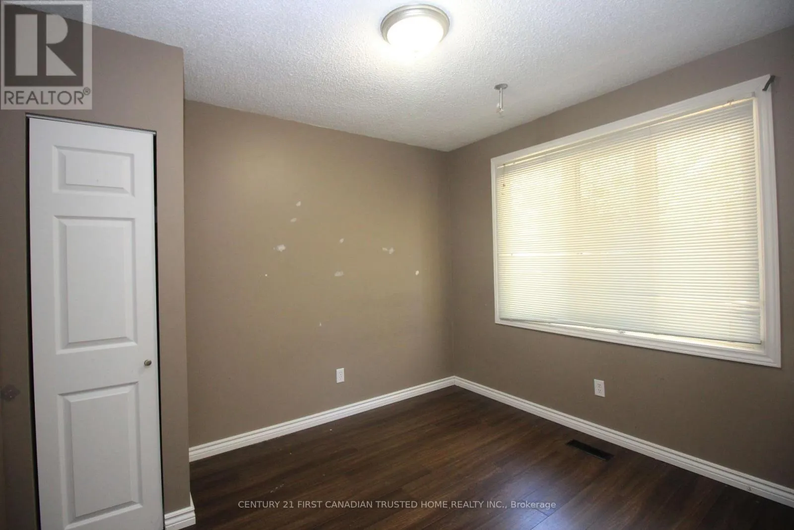 136 LACEY CRESCENT