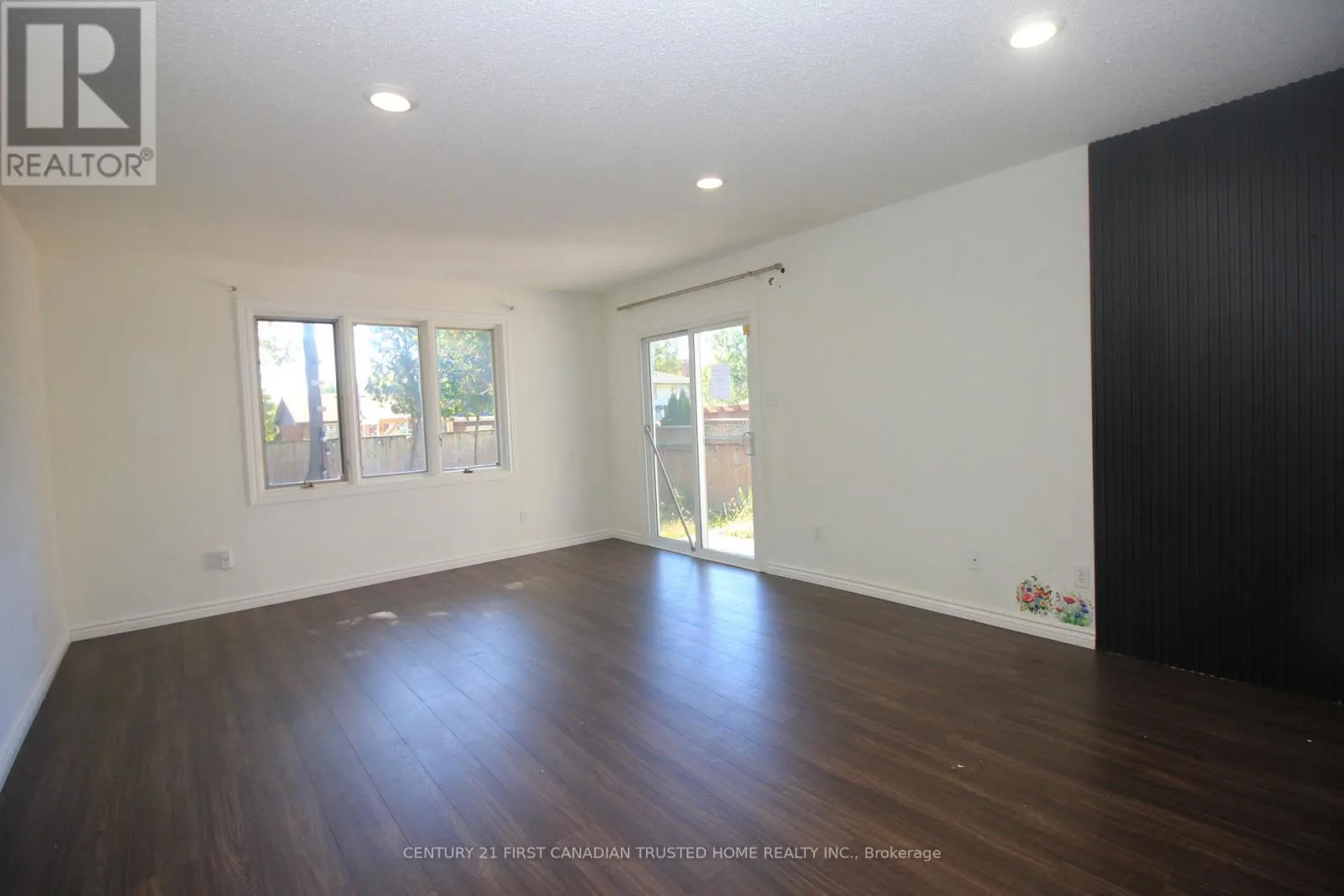 136 LACEY CRESCENT