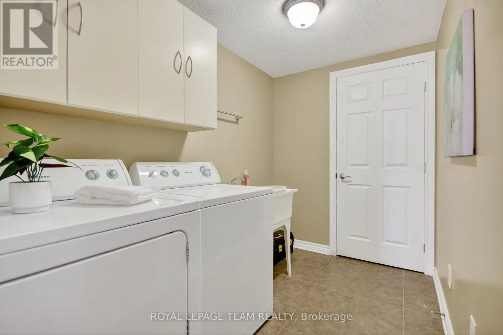 277 AQUILO CRESCENT