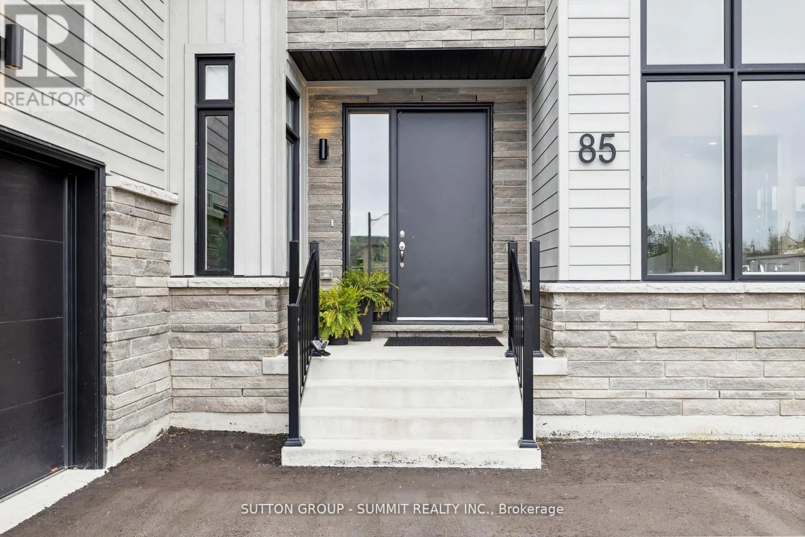 85 GOLDIE COURT