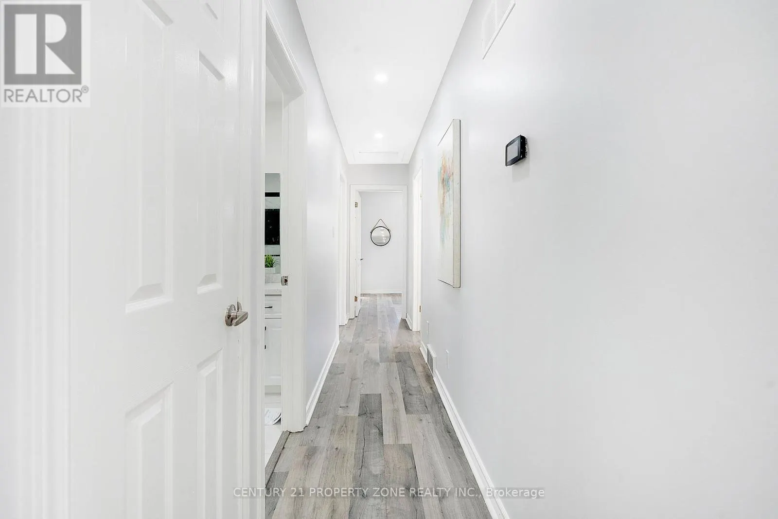 39 SOUTHVIEW CRESCENT