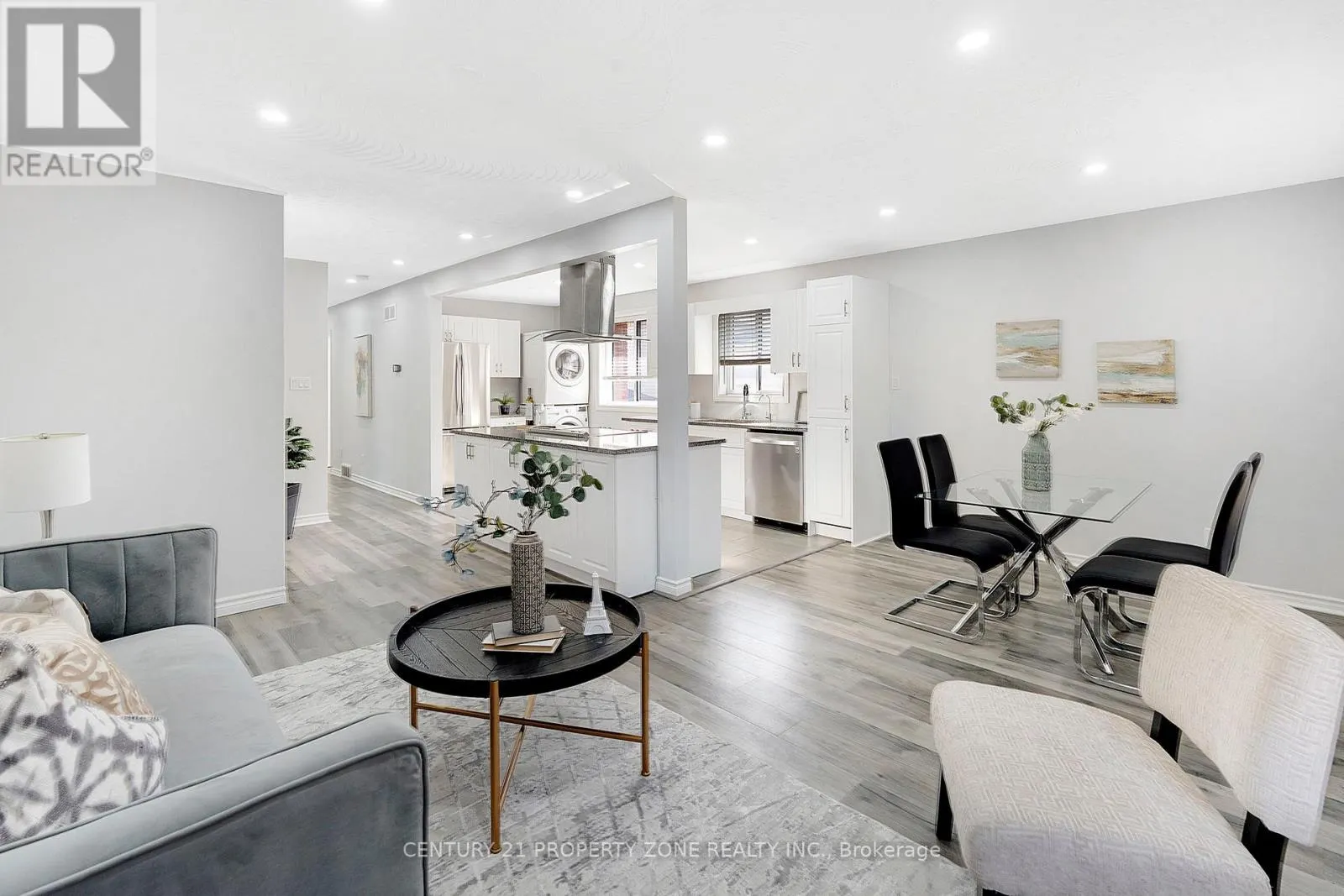 39 SOUTHVIEW CRESCENT