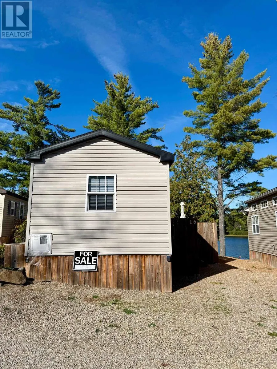 16 - 92 BINGHAM DRIVE