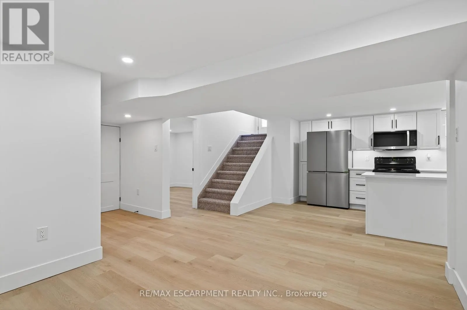 2 - 75 BRITTEN CLOSE