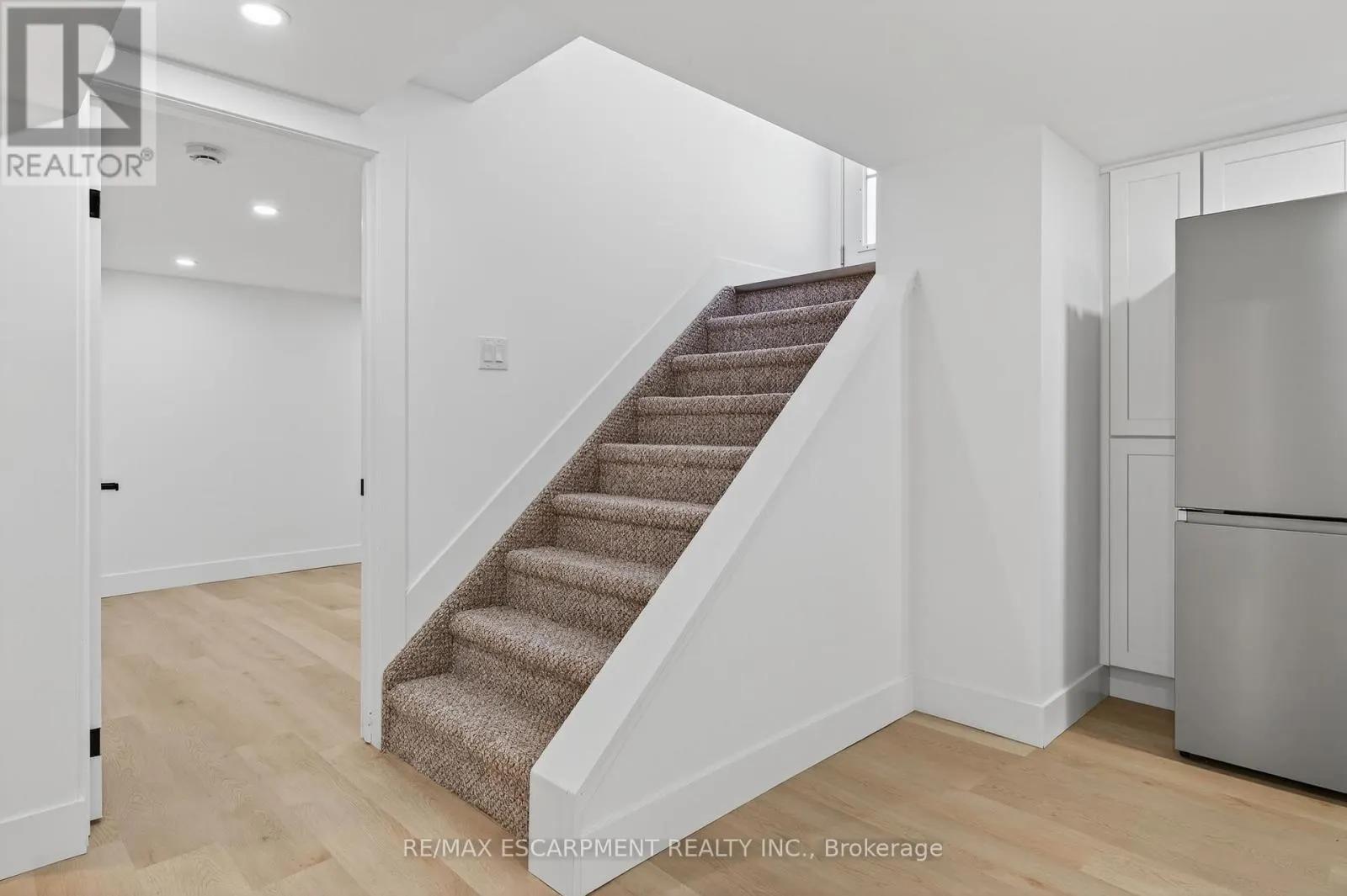 2 - 75 BRITTEN CLOSE