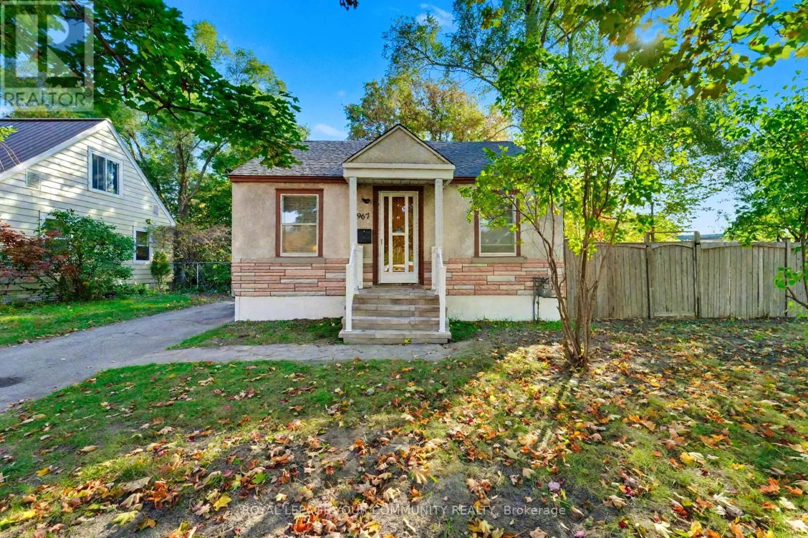 967 MERIVALE ROAD