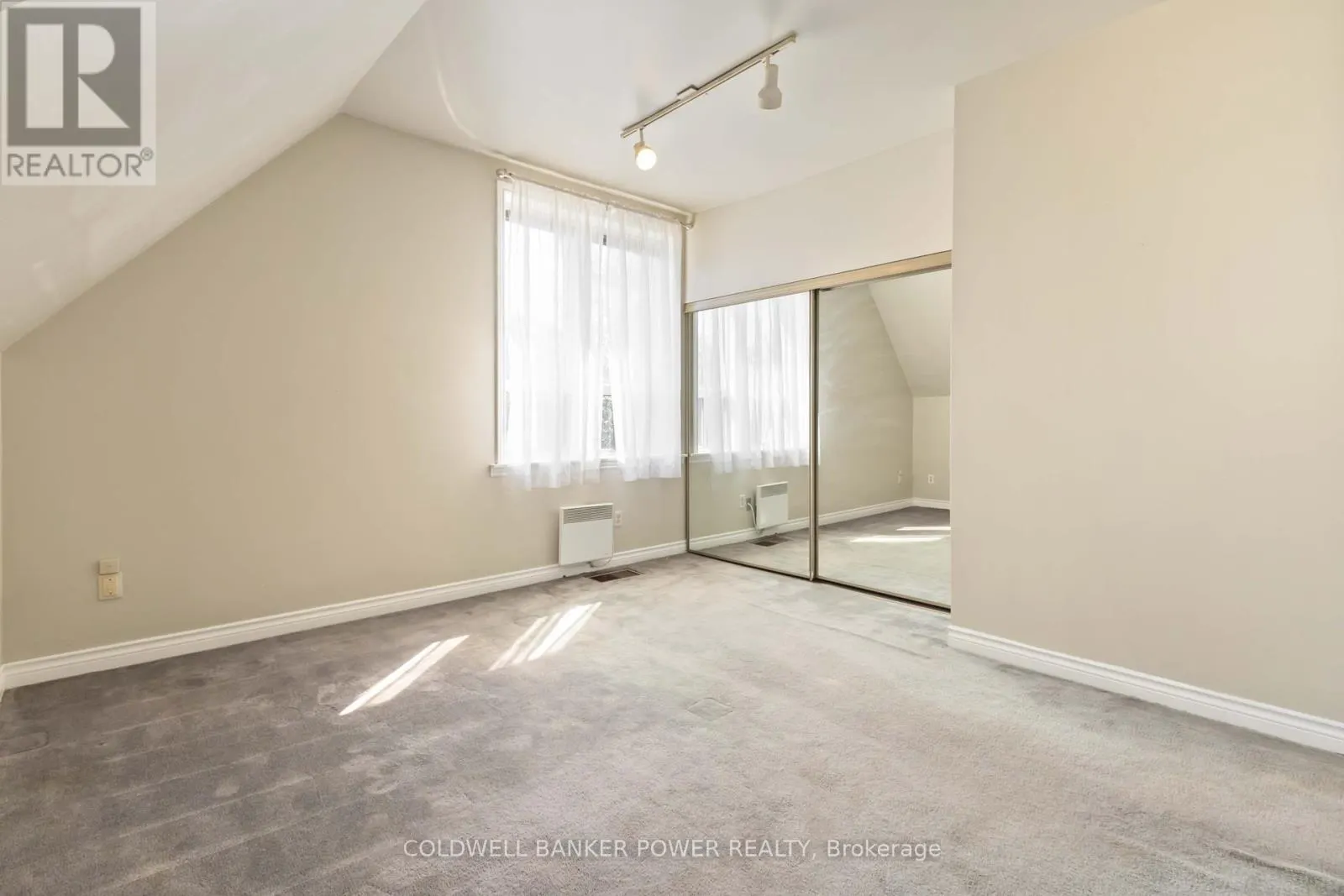 547 WILLIAM STREET