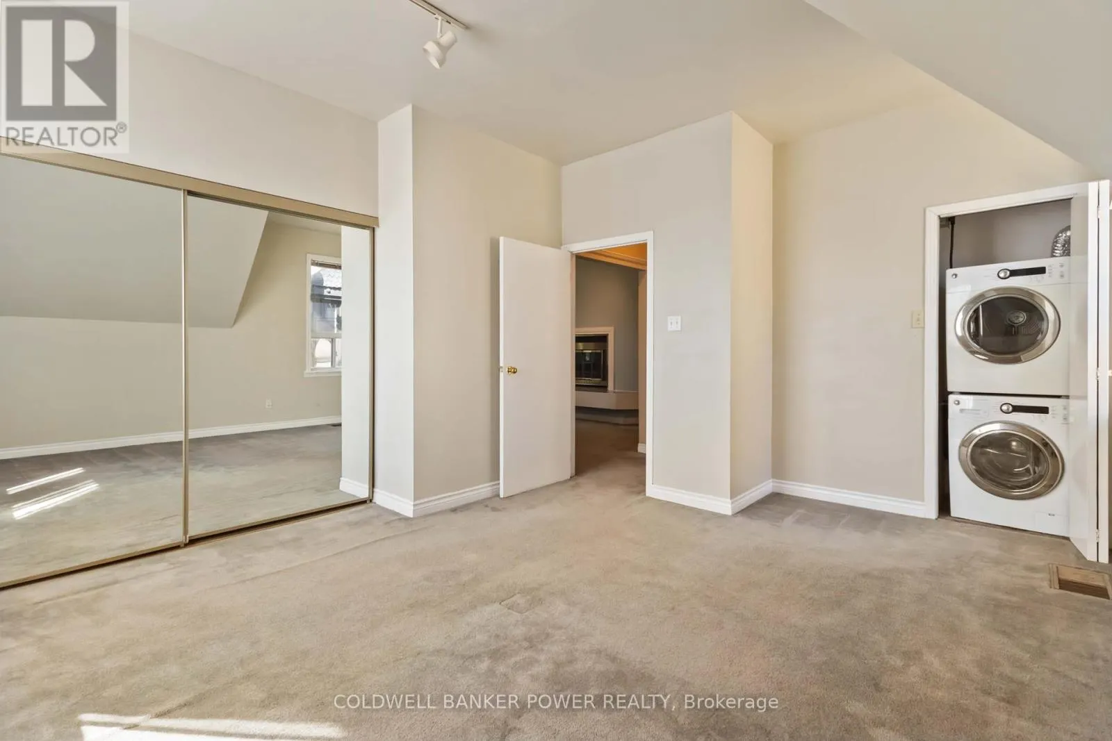 547 WILLIAM STREET