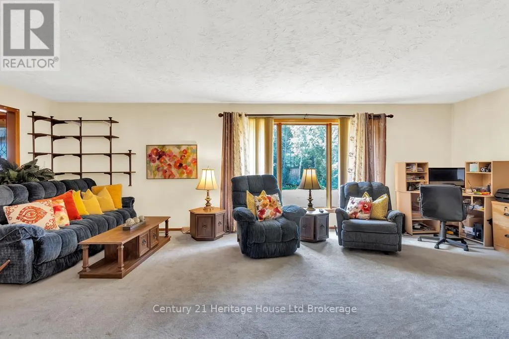 403131 ROBINSON ROAD
