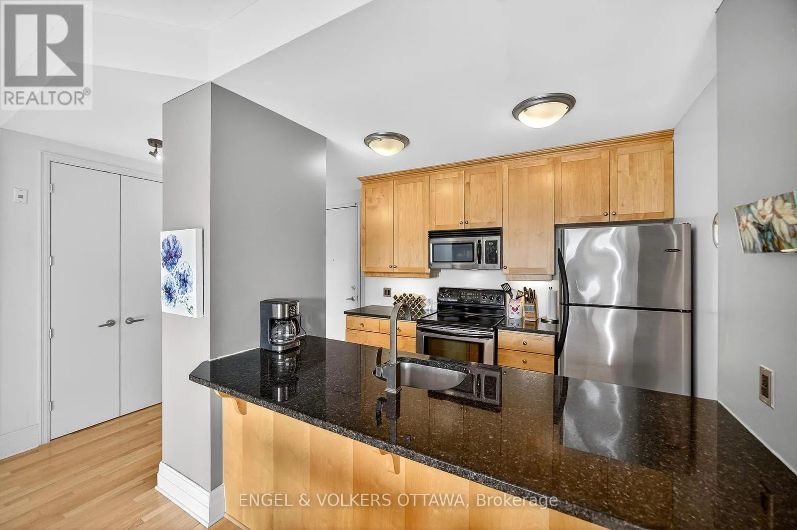 404 - 420 BERKLEY AVENUE