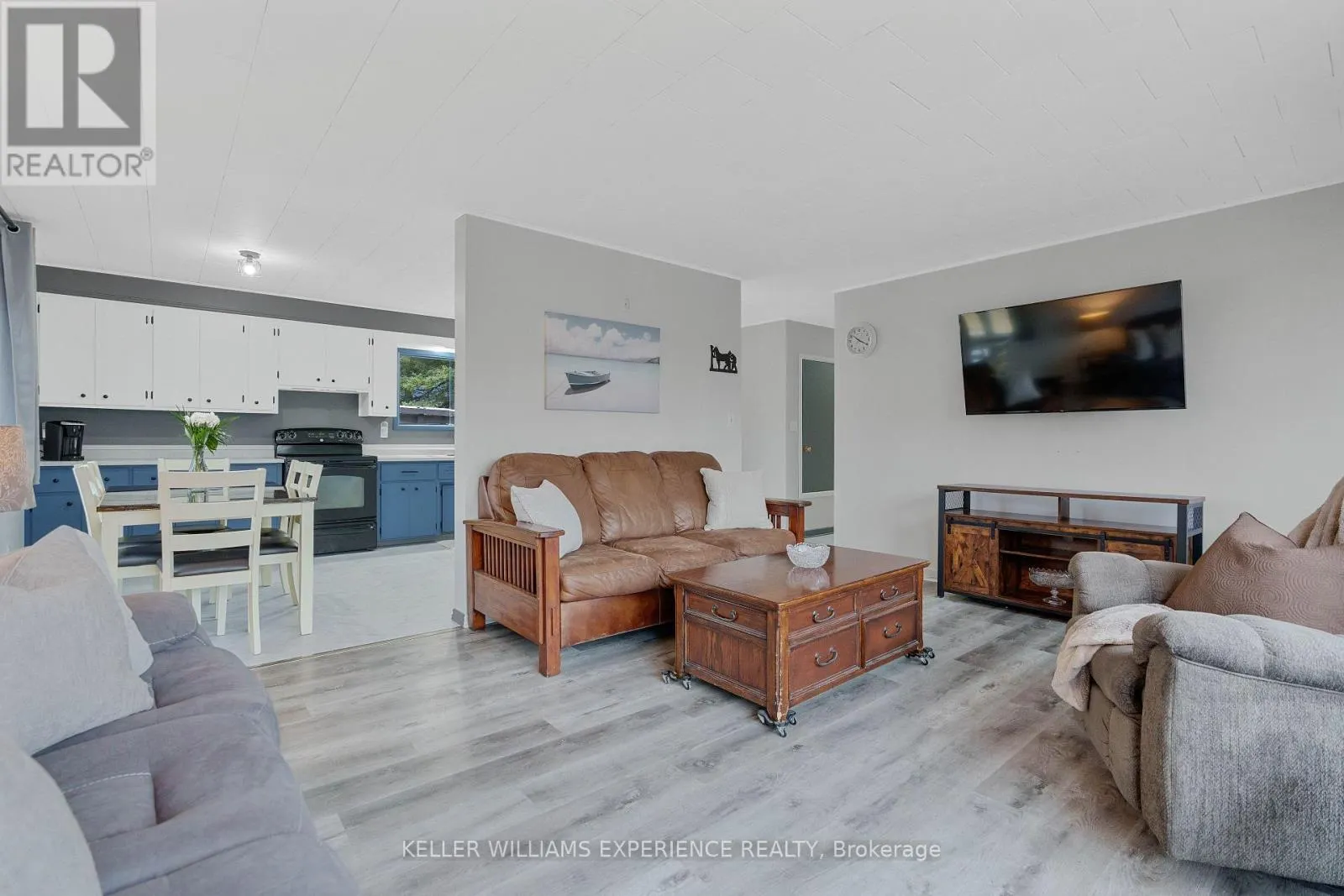 692 FOREST LAKE ROAD