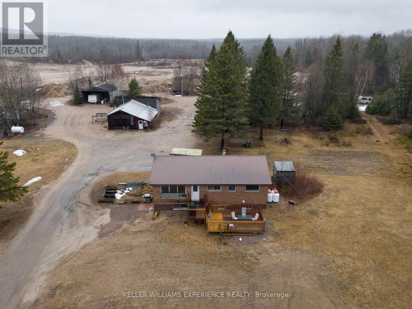 692 FOREST LAKE ROAD