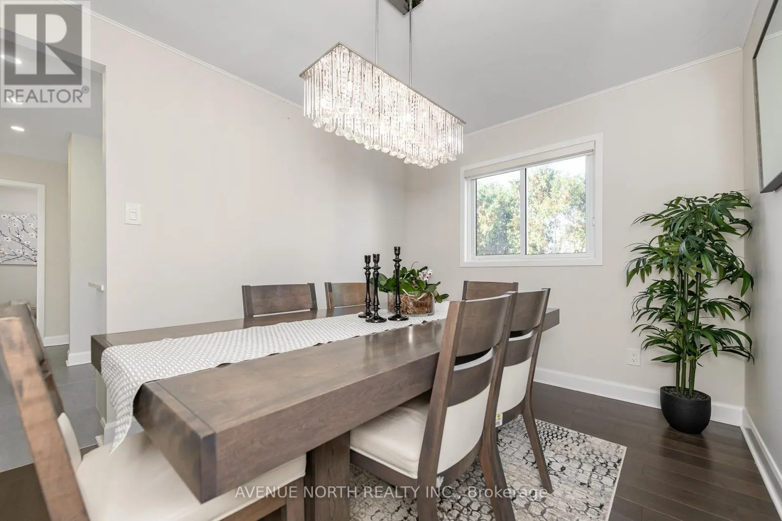 273 COTE-ROYALE CRESCENT