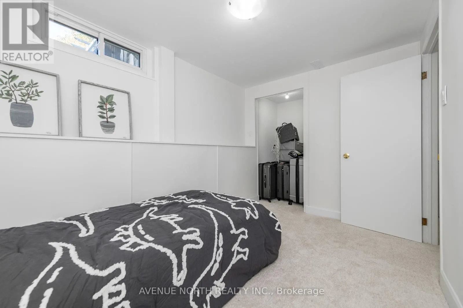 273 COTE-ROYALE CRESCENT