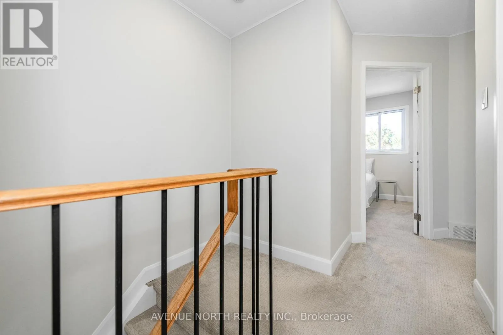 273 COTE-ROYALE CRESCENT