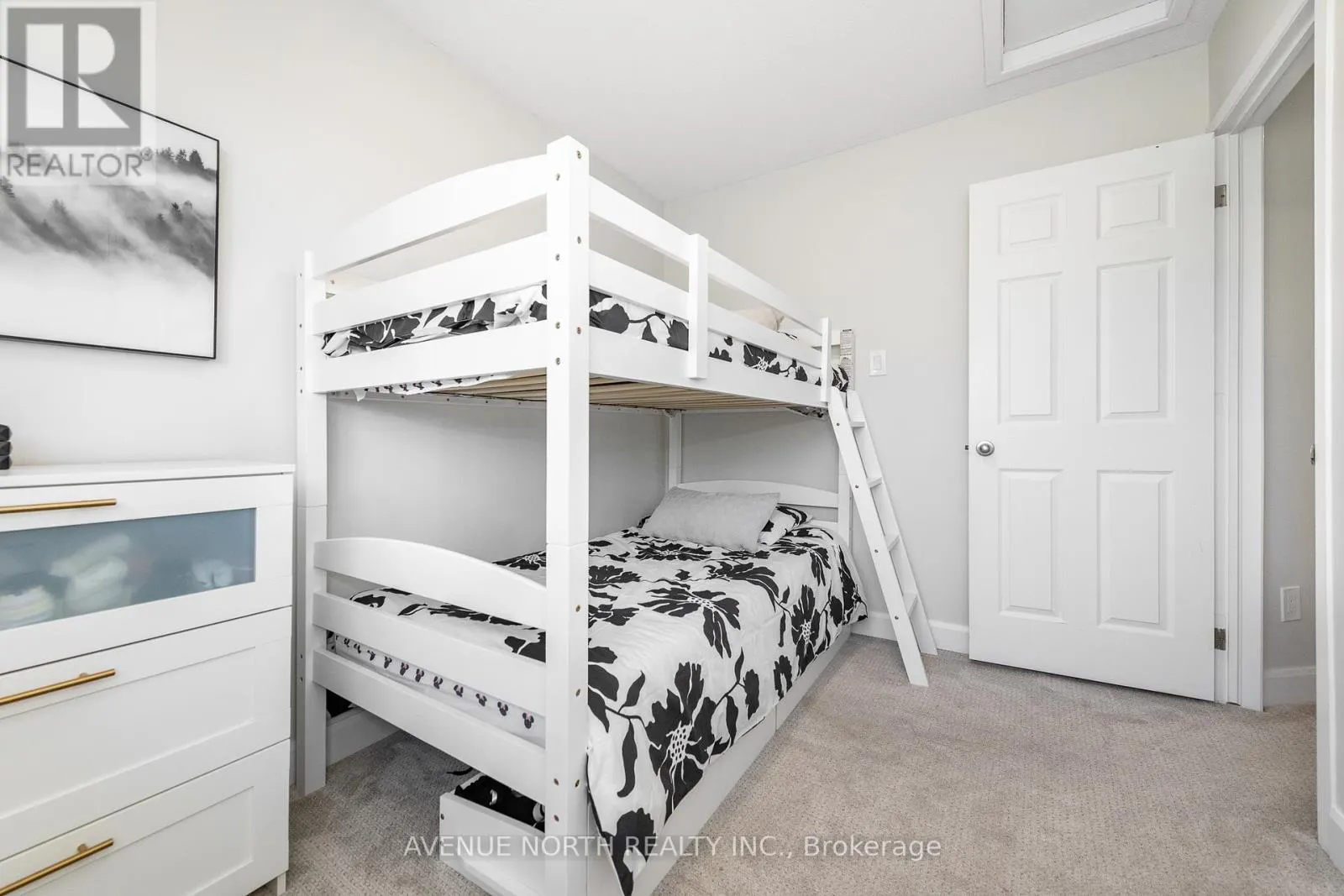 273 COTE-ROYALE CRESCENT