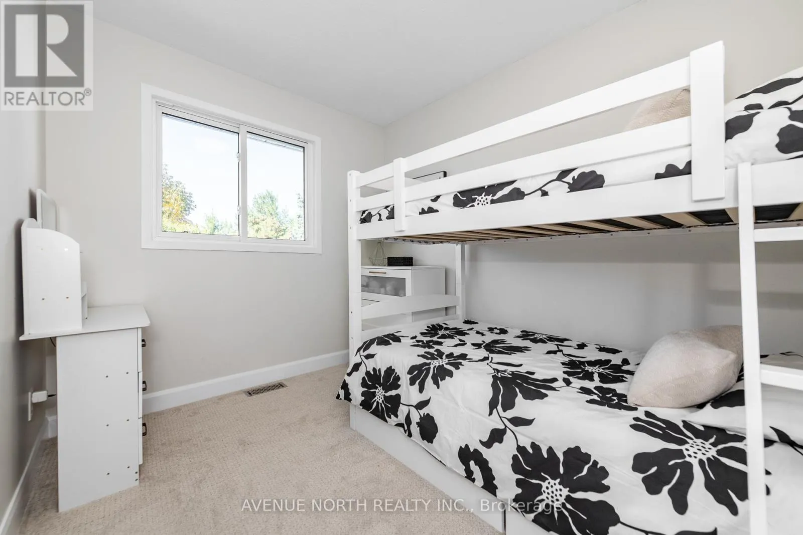 273 COTE-ROYALE CRESCENT
