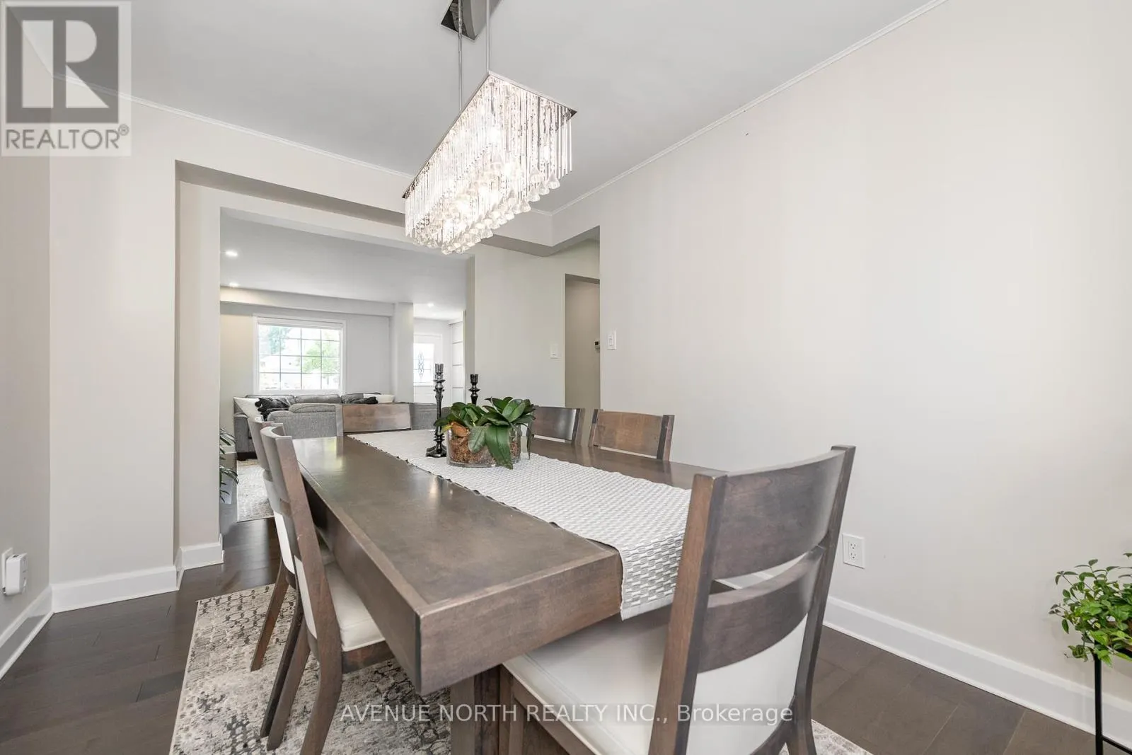 273 COTE-ROYALE CRESCENT