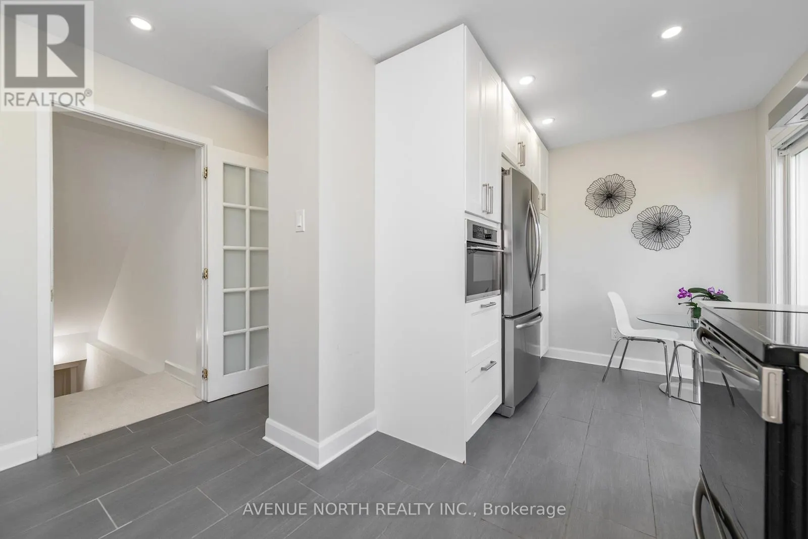 273 COTE-ROYALE CRESCENT