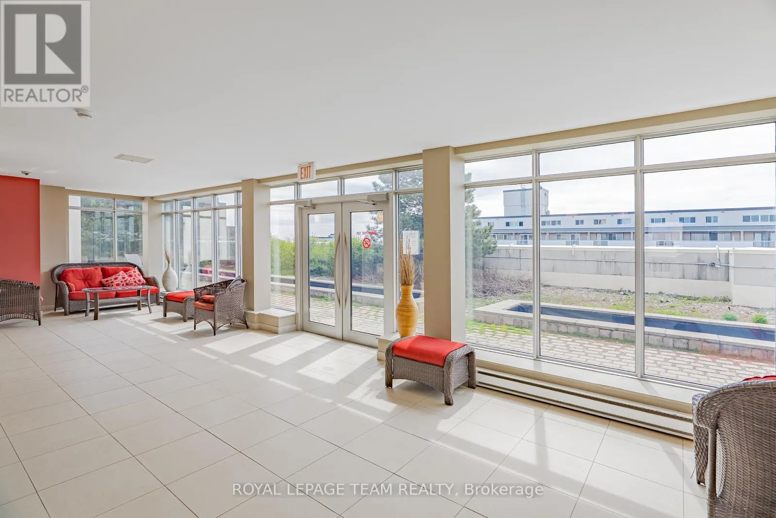 804 - 138 SOMERSET STREET W